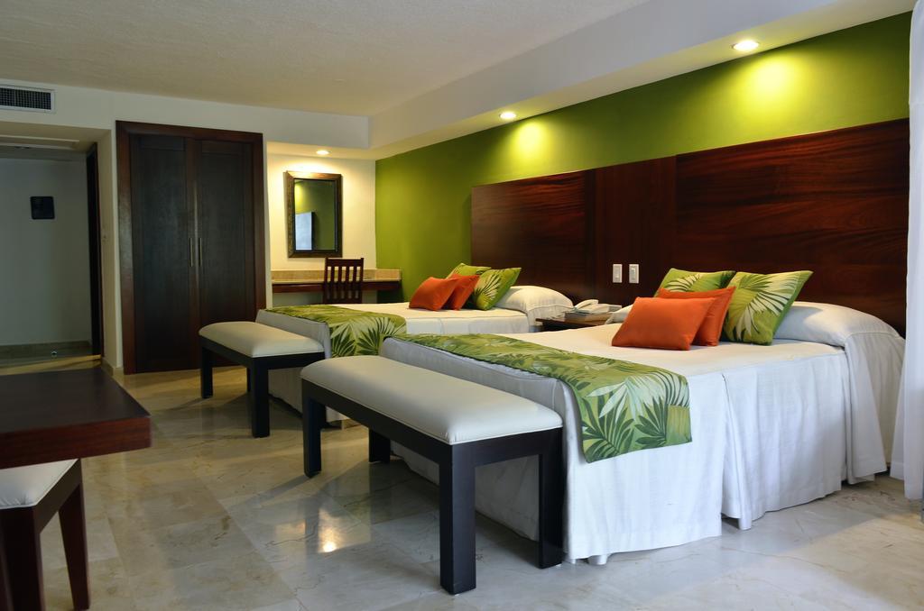 Emotions By Hodelpa Puerto Plata Hotel Room photo